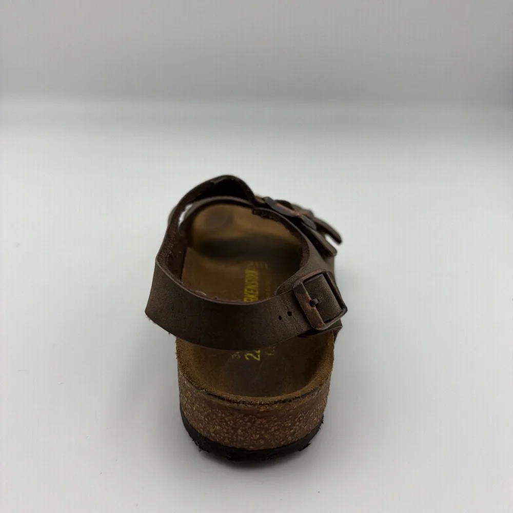 Kids Birkenstock sandal- size 220 right replacement